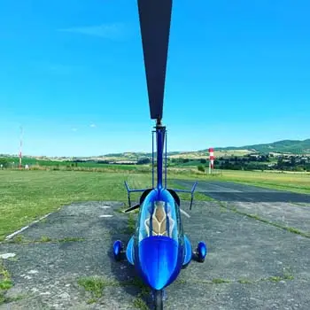 FACE A FACE ! Votre gyrocopter prêt au déciollage pour un baptême de l'aitr en autogire